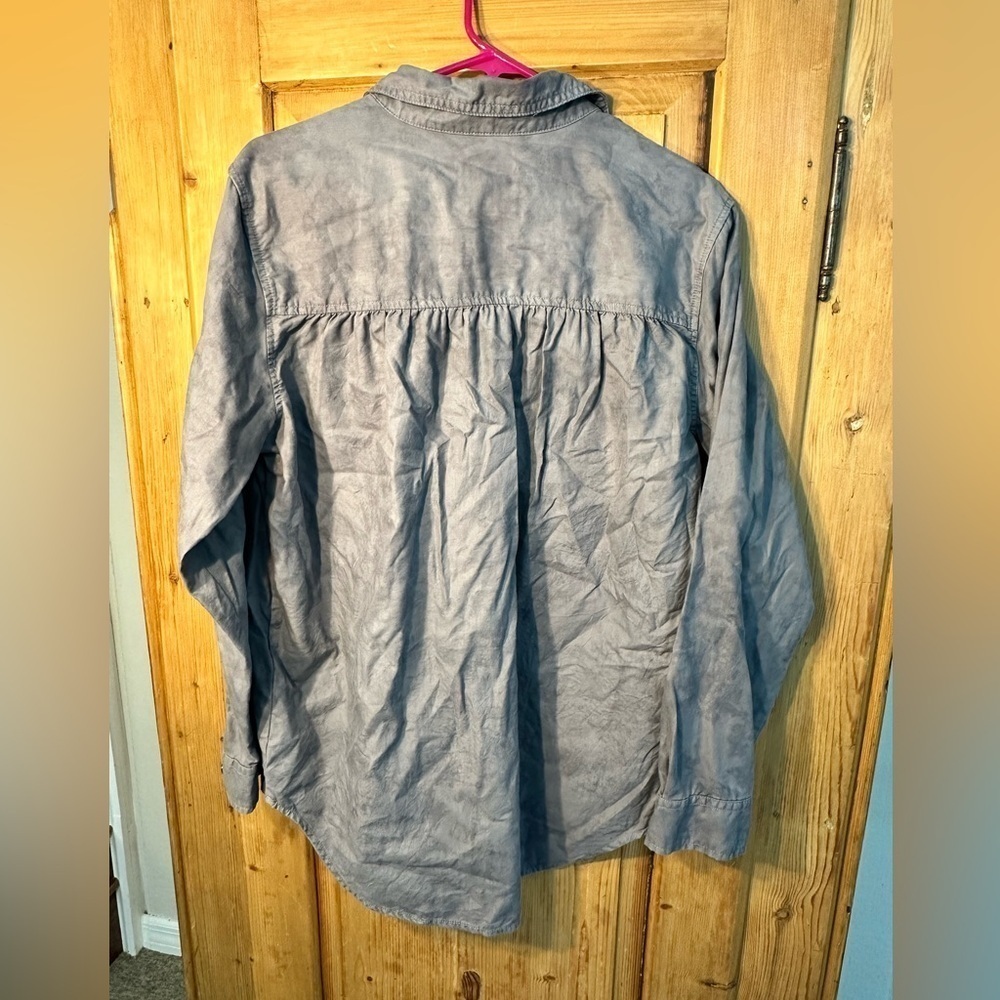Universal Thread Gray Stone Washed Top Flattering Style Size Medium - Picture 5 of 9